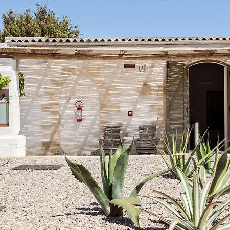 Masseria Borgo Sentinella 4* טורה דל'אורסו