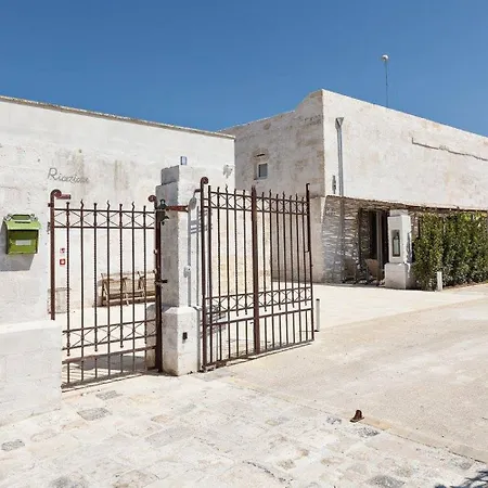 Masseria Borgo Sentinella 4* טורה דל'אורסו