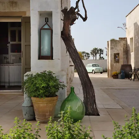 Aparthotel Masseria Borgo Sentinella 4*