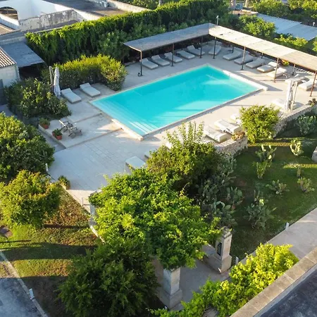 Masseria Borgo Sentinella 4* Torre dell'Orso